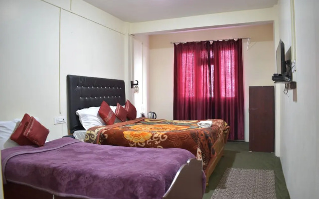 Hotel Himalayan Queen