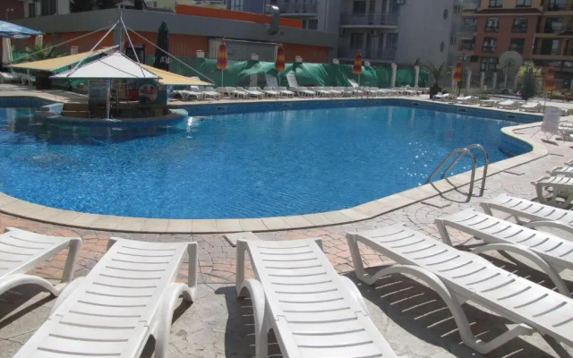 SB Rentals Apartments in Royal Dreams Complex