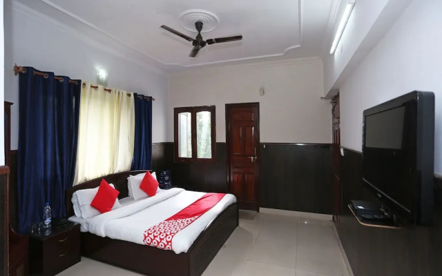 Oyo 14877 Alinda Guest House