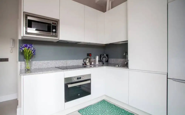 Sevilla Alquila Amplios Apartamentos Duplex en San Bernardo