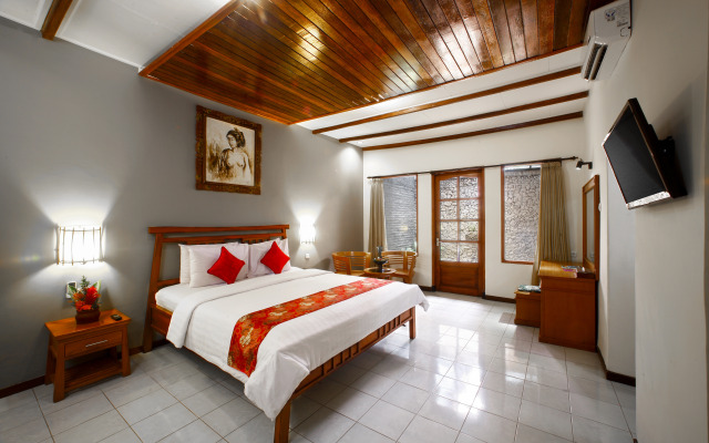 Bali Taman Beach Resort & Spa - Lovina