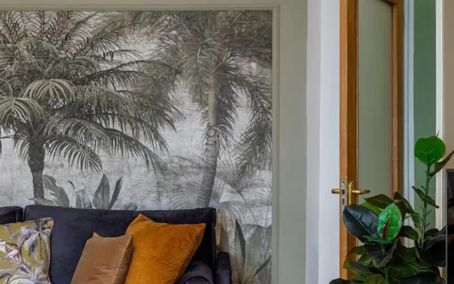 Baloo and Bagheera in Bucure ti