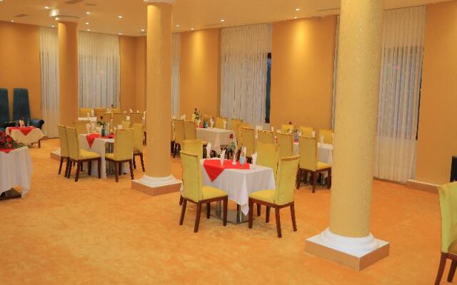 Kenenisa ( Oasis International ) Hotel