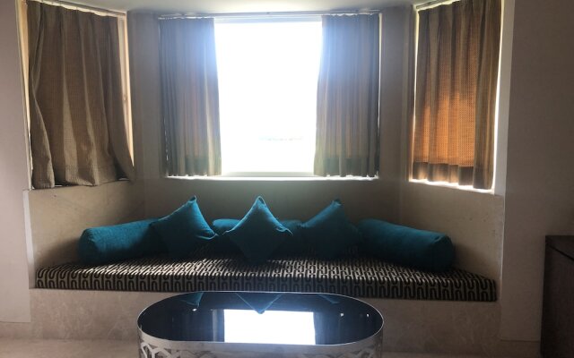 Golden Huts Resorts