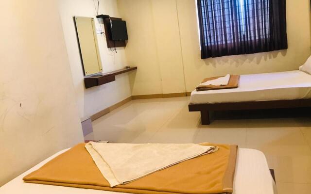 STAYMAKER Bright Palace Residency