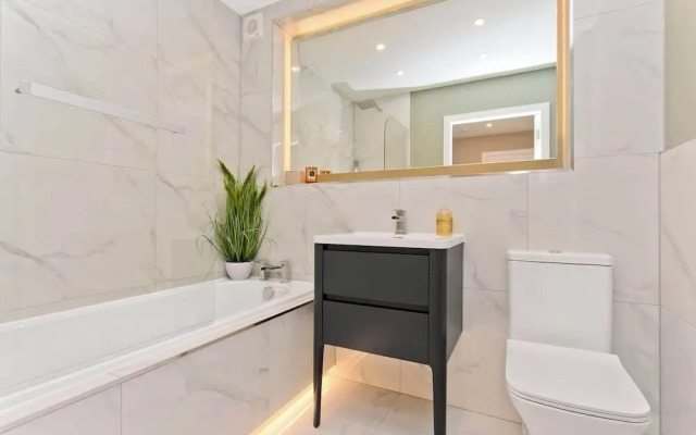 3 Huntingdon Place