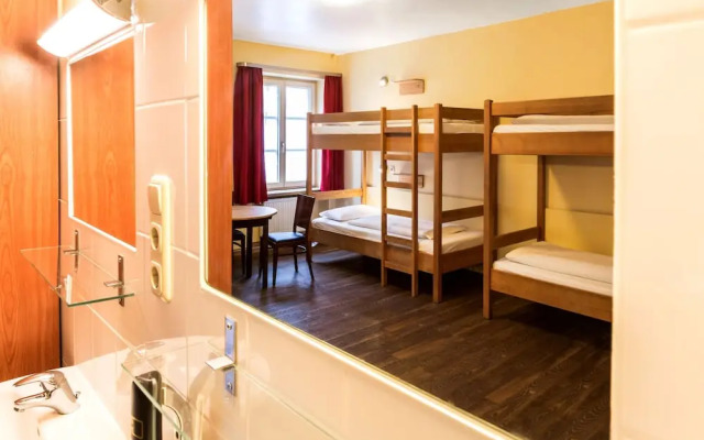 Euro Youth Hotel