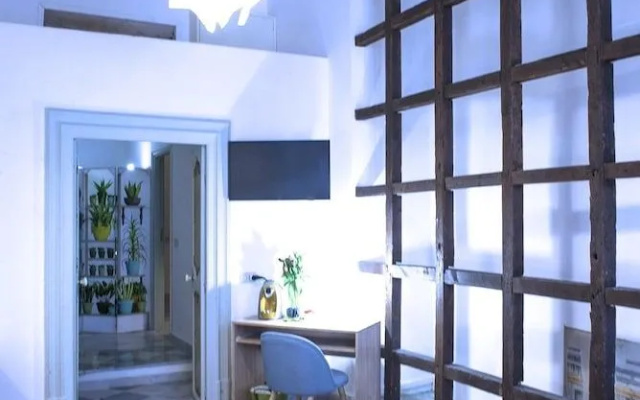 Pal Art Rooms Suite