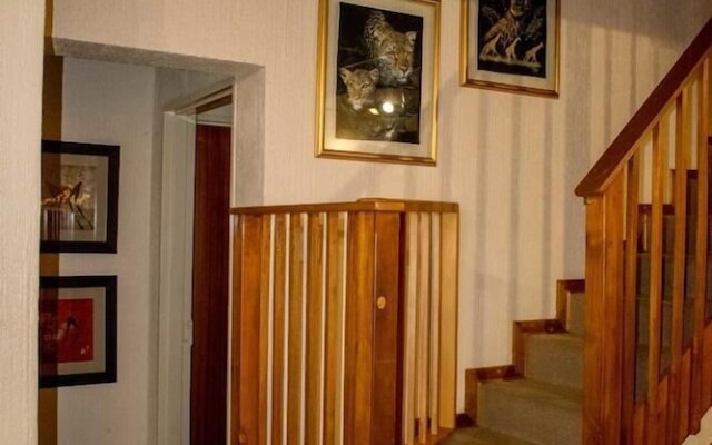 Legend Safaris - Kruger Park Lodge