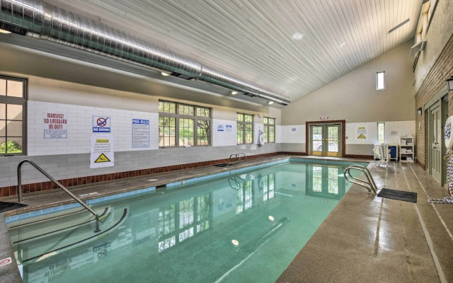 Walkable Adobe-style Abode w/ Community Amenities!