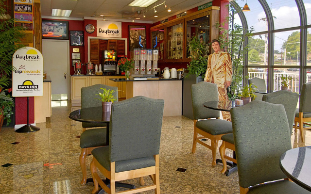 Days Inn by Wyndham Memphis at Graceland