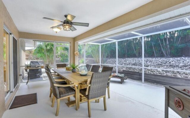 Quiet Inland Home With Pool, two Queen Beds and Grill