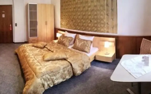 Hotel Garni Ratstube
