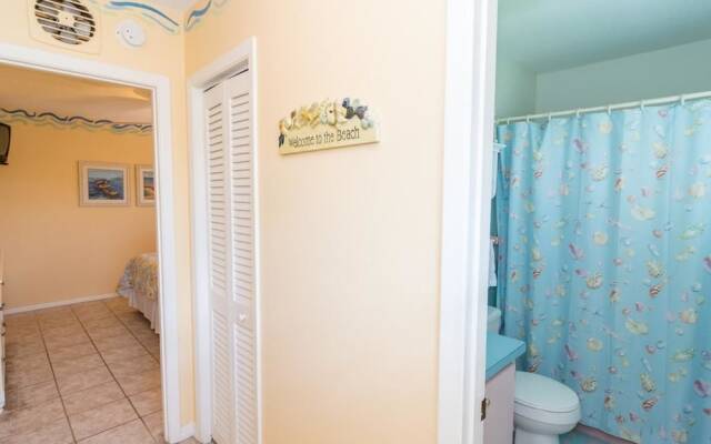 AM Beach Place Unit 5