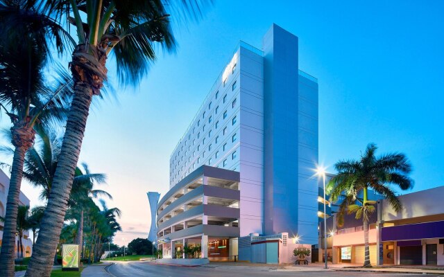 Aloft Cancun