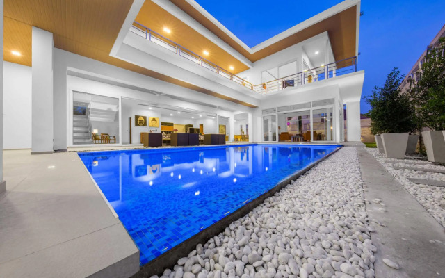 DaVinci Pool Villa Pattaya