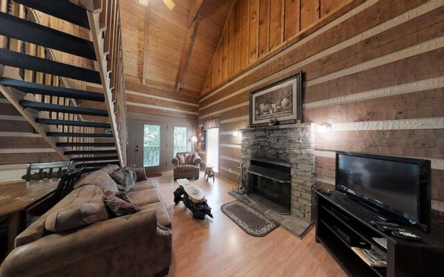 A Love Shack 1 Bedroom Cabin by RedAwning