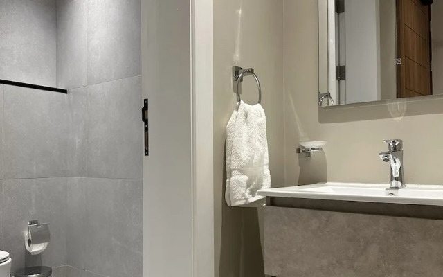 Ar Rabi H-8 Luxurious Creativity AZ36