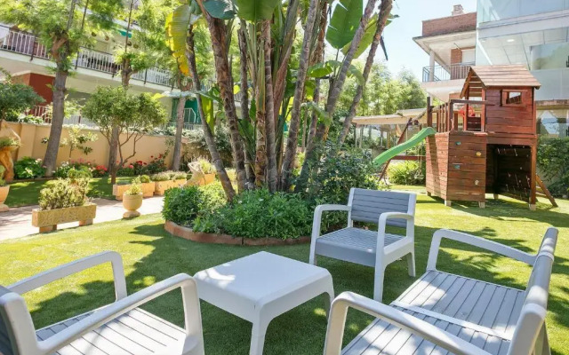 Velor Apartments