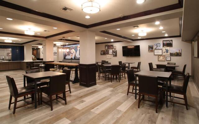 Oxford Suites Downtown Spokane