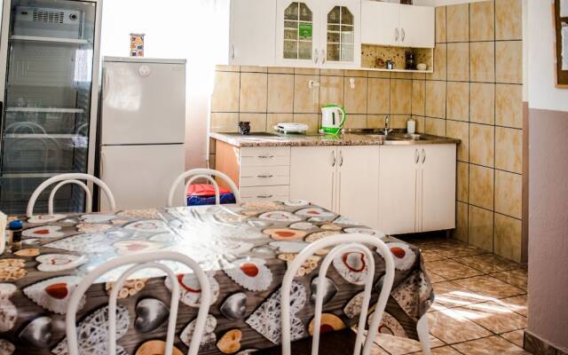 Family guesthouse in forest Ana & Stjepan Nikolic