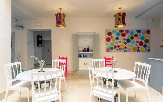 Hostal Plaza De Santa Cruz