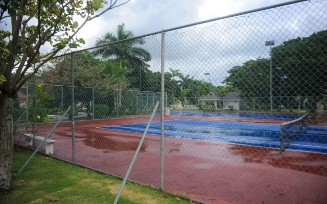 Lagoons Apartments