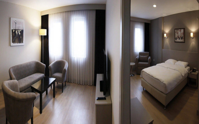 Zinos Hotel