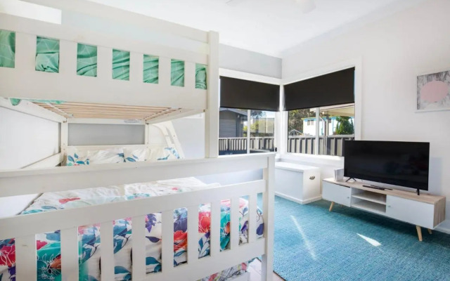 Tilly's Retreat - Pet Friendly - 3 Min Walk to Beach