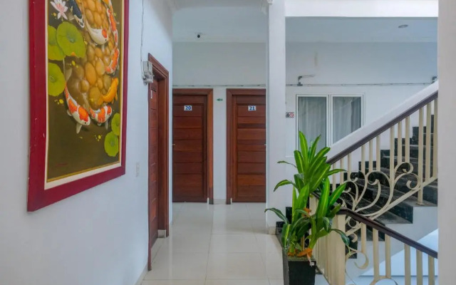 RedDoorz near Hermes Place Polonia Medan