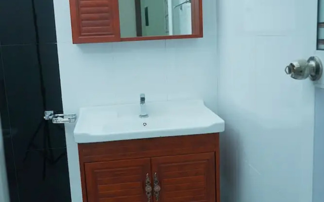 OYO 495 H M C Hotel Leisure House