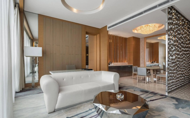 Renaissance Chengdu Hotel