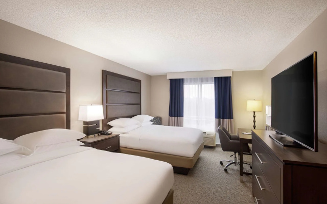 DoubleTree by Hilton Richmond Airport