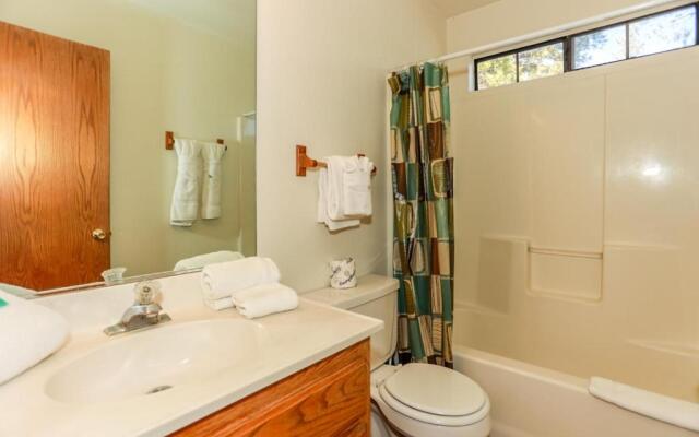 Cozy Hollow - 1890 by Big Bear Vacations