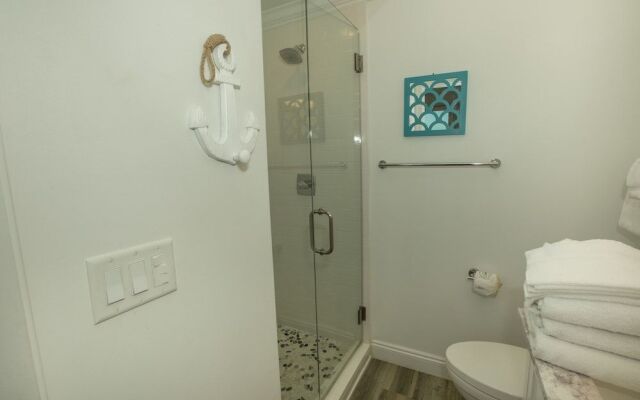 Sandpiper Cove 1129 2 Bedroom Condo by RedAwning