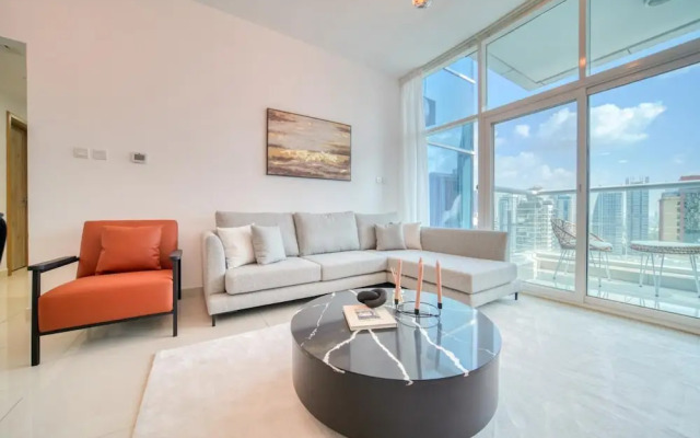 Premium 2BR Apt w Marina Views