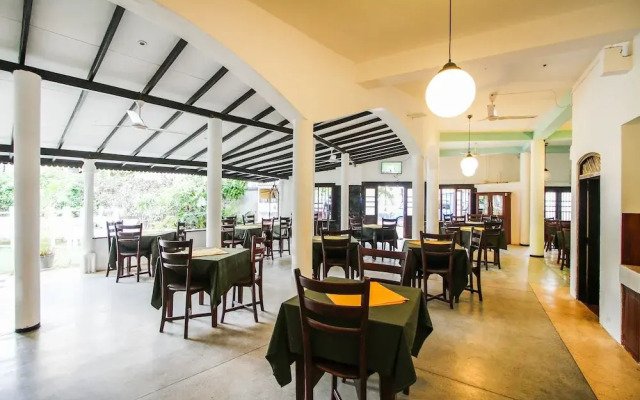 Oyo 295 Sea View Hotel 02