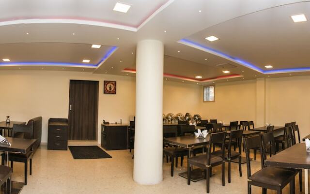 Hotel De Santosh Residency