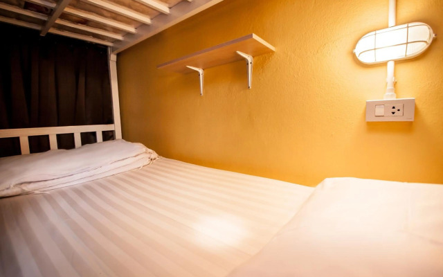 Thai Thai Hostel