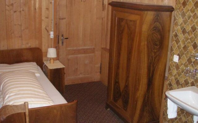 Hotel Posthaus Urigen