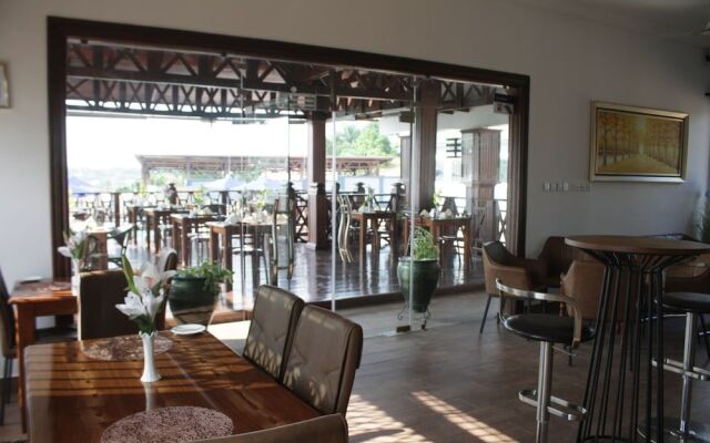 Grace Garden Hotel