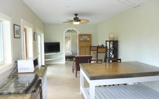 Two Sandals – A Boutique Hotel