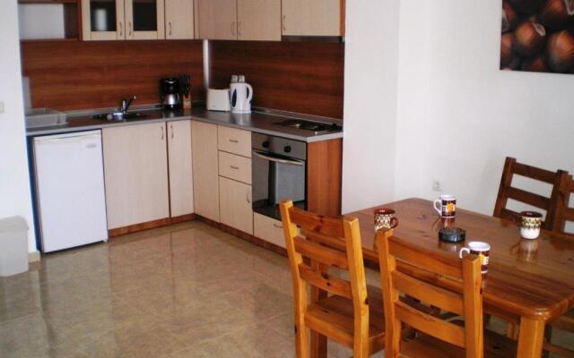 LAZUR 1, 2, 3, 4, 5 Apart Complex