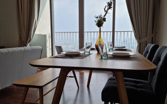 Una Residence By Maya