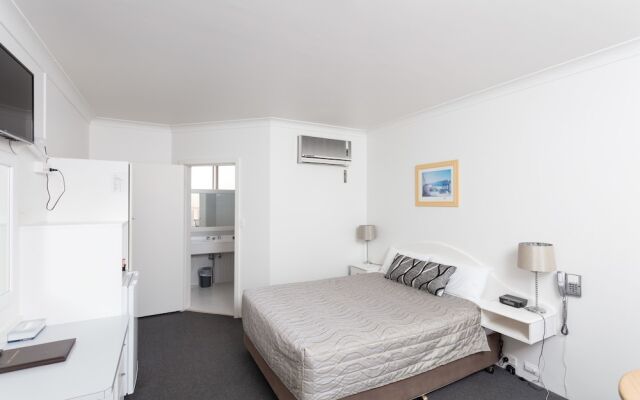 Engadine Motor Inn