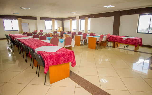 Meru Paramount Hotel