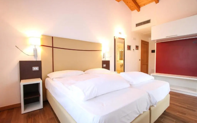 Thai Orchidee Restaurant&Rooms