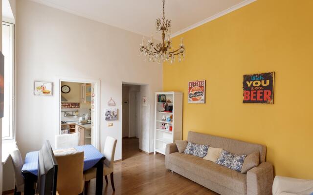 Duomo 77 in Napoli with 2 bedrooms and 2 bathrooms