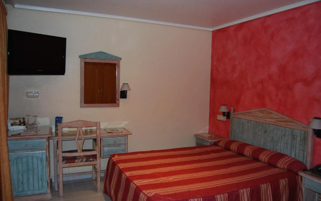 Hotal Azahar