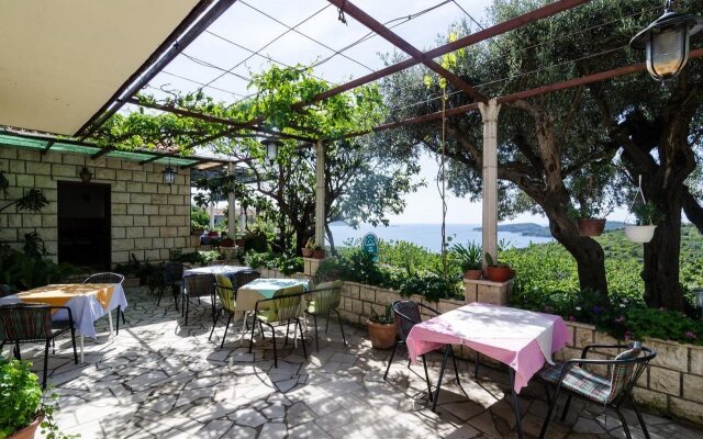 Guesthouse Moretić